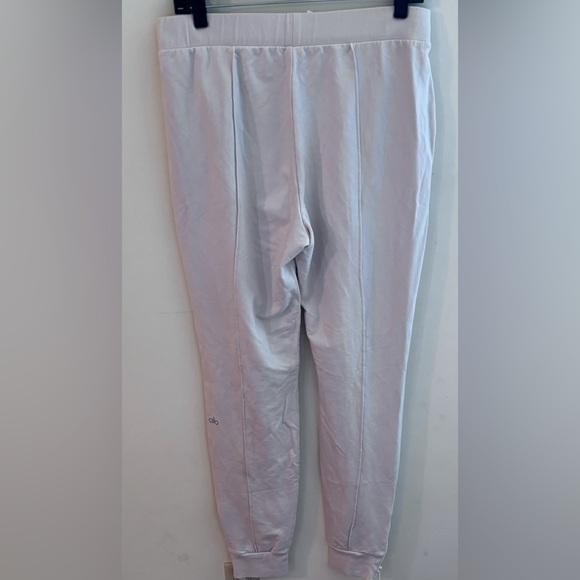 Alo Yoga White/ Ivory Sweatpants / Joggers Size: Large - Picture 2 of 3